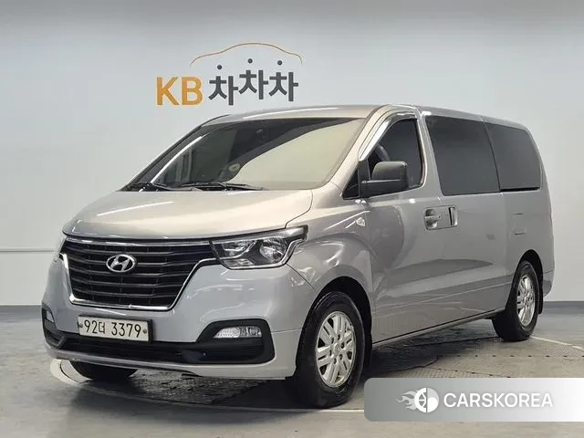 Hyundai The New Grand Starex 2021 Серебристо-серый из Кореи
