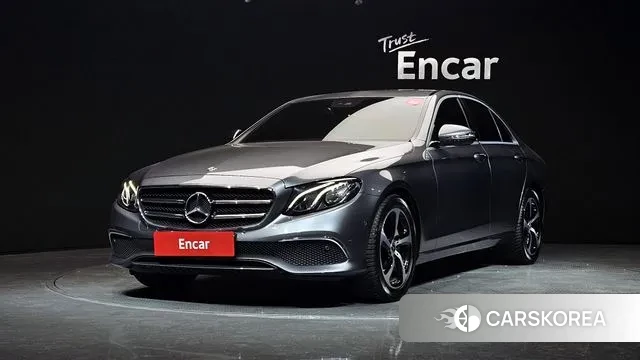 Mercedes-Benz E-Class W213 2020 Серый из Кореи
