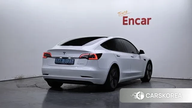 Tesla Model 3 2021 Белый из Кореи
