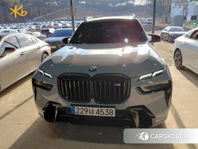 BMW X7 (G07) 2024 Серебристо-серый из Кореи