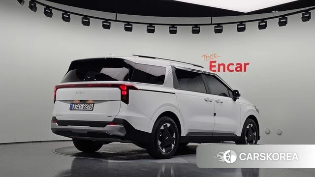 Kia The New Carnival 4th Generation 2025 Белый из Кореи