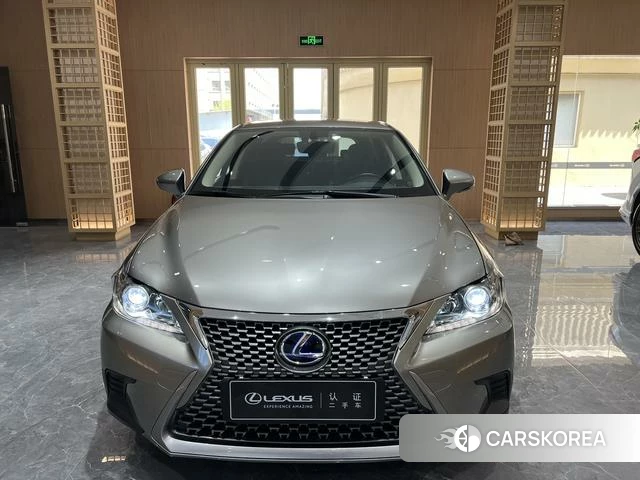 Lexus CT 2020 Серебристо-серый из Китая