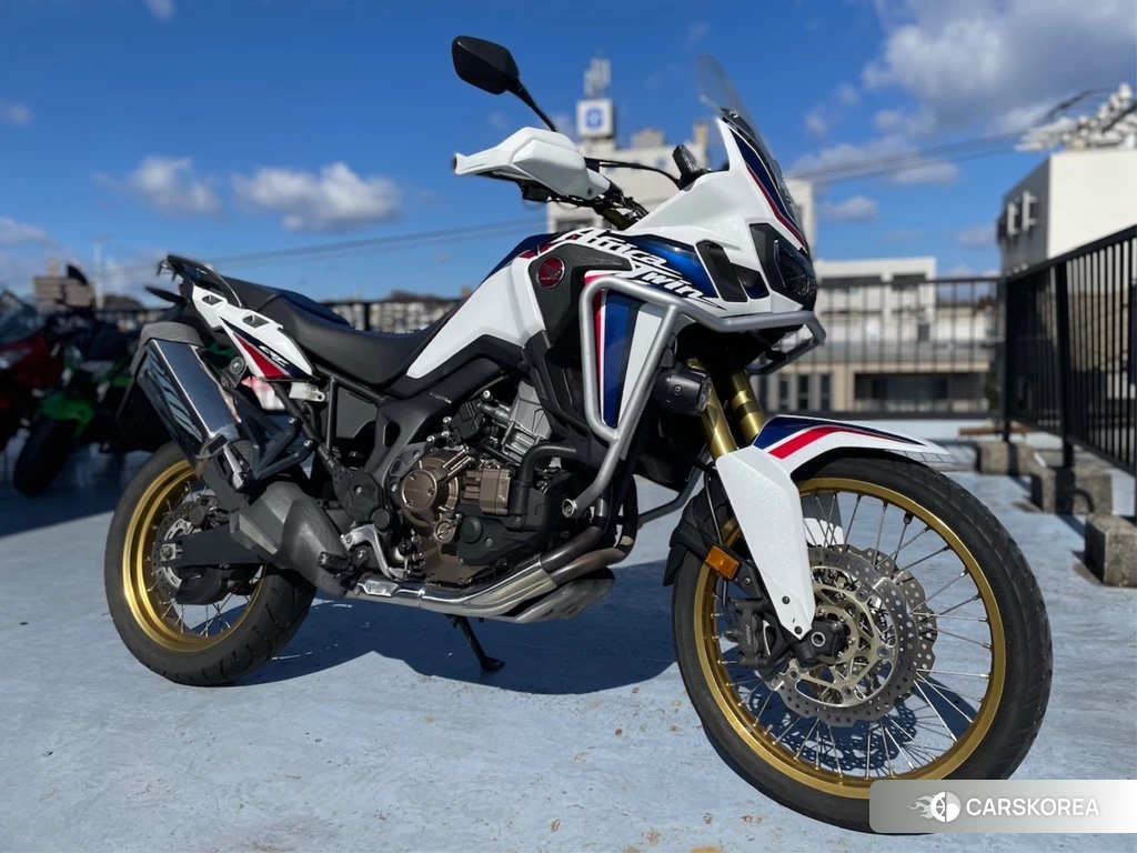 Проданный Honda CRF1000L AFRICA TWIN 2017 из Японии, фото 2