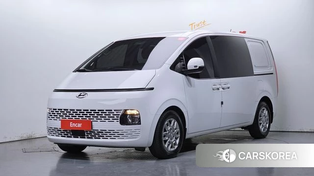 Hyundai Staria 2022 Белый из Кореи