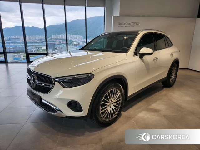 Mercedes-Benz GLC-Class X254 2025 Белый из Кореи