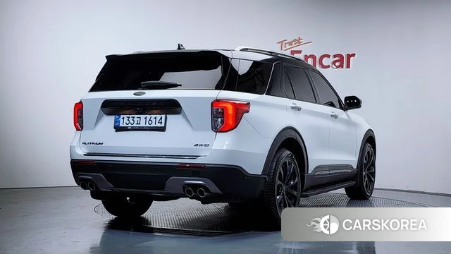Ford Explorer 6th Generation 2021 Белый из Кореи