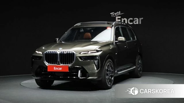 BMW X7 (G07) 2025 Песочный из Кореи