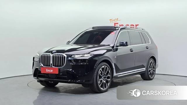 BMW X7 (G07) 2025 Черный из Кореи