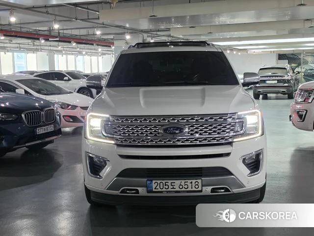 Ford Expeditation 2021 Белый из Кореи
