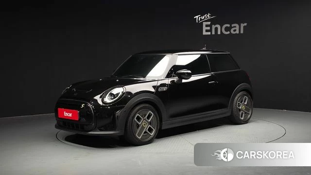 Mini Cooper Electric 2022 Черный из Кореи