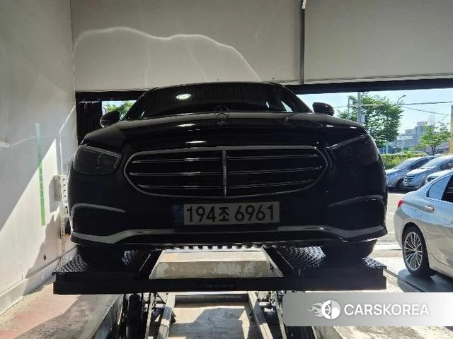 Mercedes-Benz E-Class W213 2021 Черный из Кореи