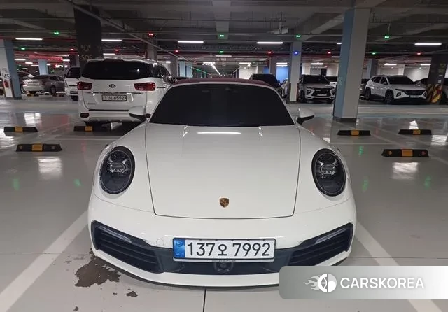 Porsche 911(992) 2022 Белый из Кореи