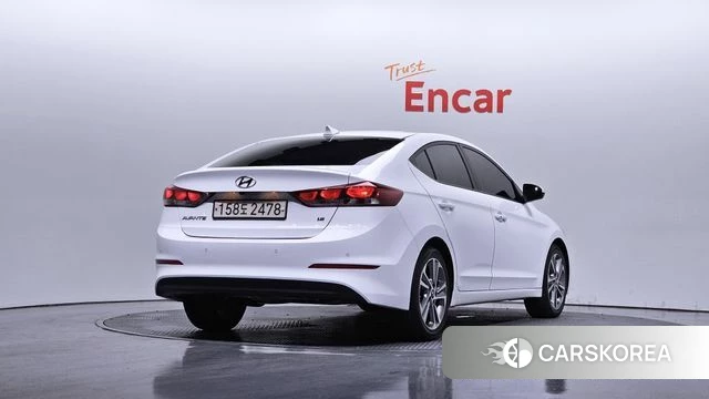 Hyundai Avante AD 2018 Белый из Кореи