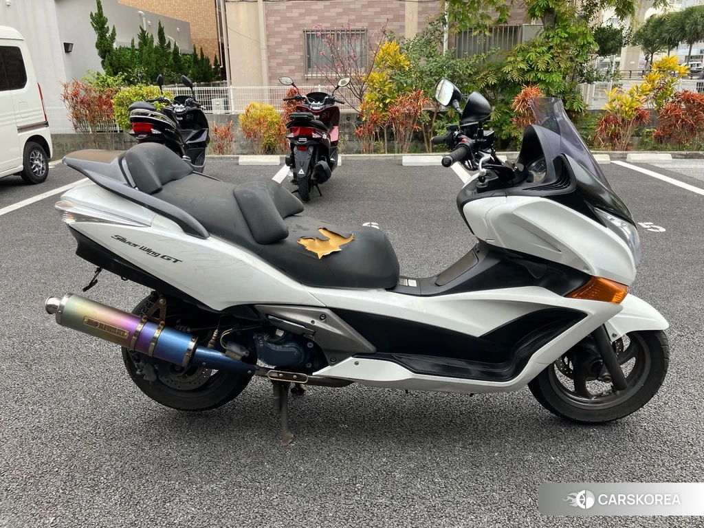 Проданный Honda SILVER WING 400 GT 2013 из Японии, фото 2