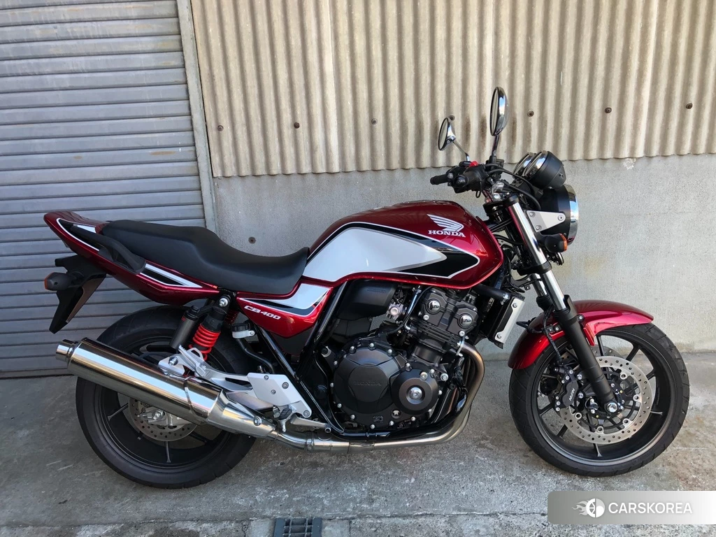 Проданный Honda CB400SF ABS 2021 из Японии, фото 2