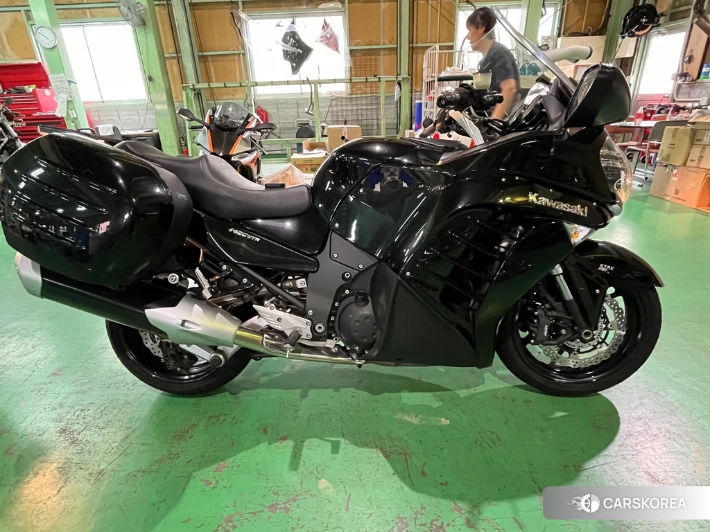 Проданный Kawasaki 1400GTR 2012 из Японии