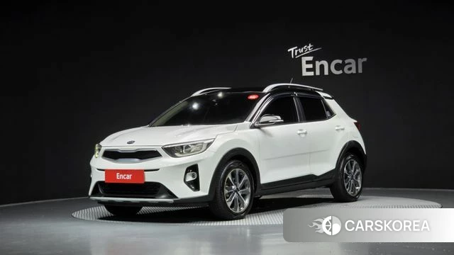 Kia Stonic 2018 Белый из Кореи