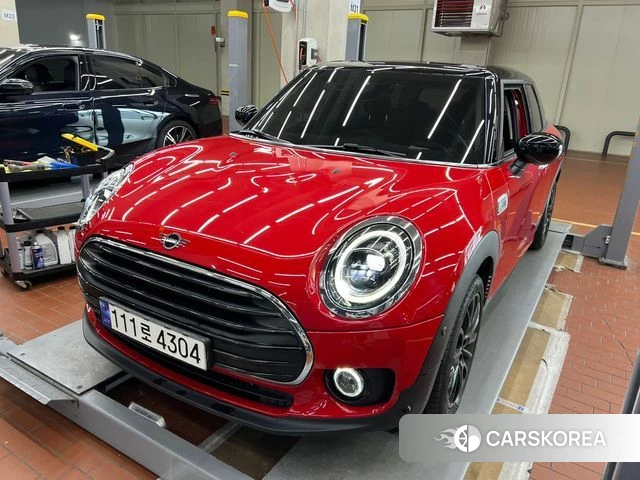 Mini Cooper Clubman 2023 Красный из Кореи