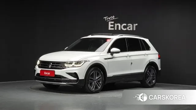 Volkswagen Tiguan Allspace 2023 Белый из Кореи
