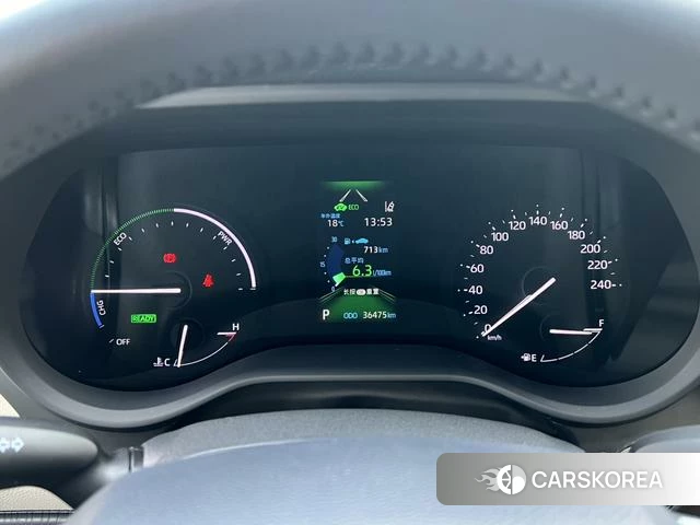 Toyota Saina 2022 Серебристо-серый из Китая