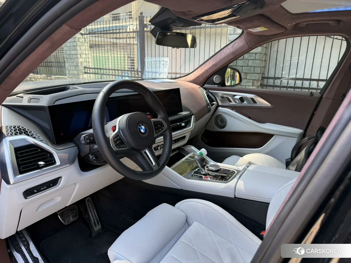BMW XM 2023 Черный из Китая