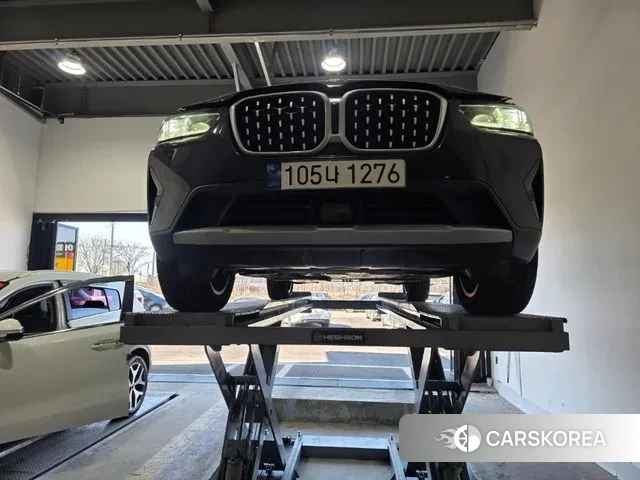 BMW X4 (G02) 2023 Черный из Кореи