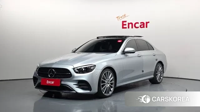 Mercedes-Benz E-Class W213 2022 Серебристо-серый из Кореи