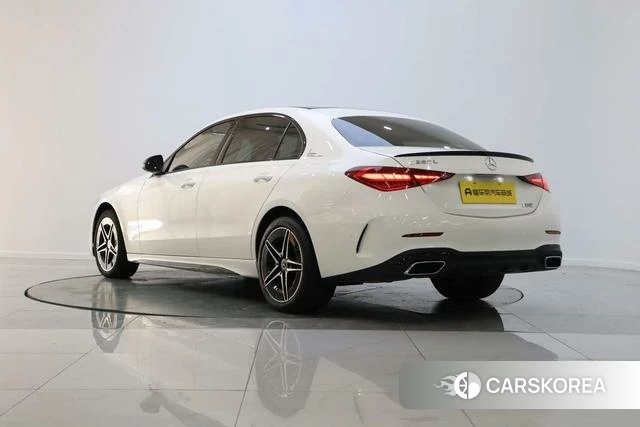 Mercedes-Benz Class C 2023 Белый из Китая