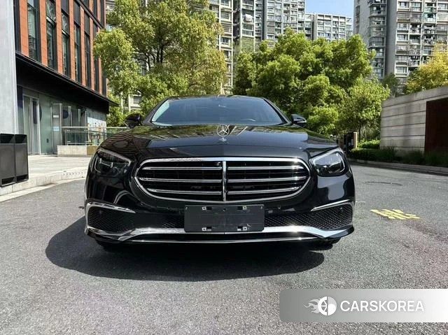 Mercedes-Benz E-class 2022 Черный из Китая