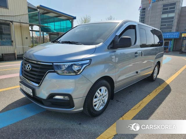 Hyundai The New Grand Starex 2019 Серебристо-серый из Кореи