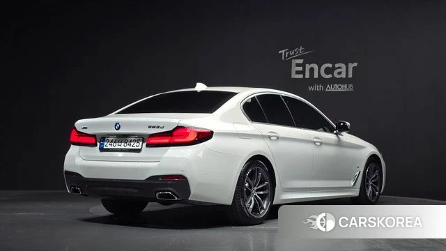 BMW 5 Series (G30) 2022 Белый из Кореи