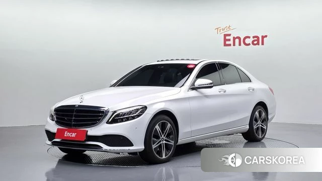 Mercedes-Benz C-Class W205 2019 Белый из Кореи