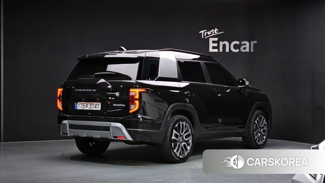 Ssangyong Torres 2023 Черный из Кореи