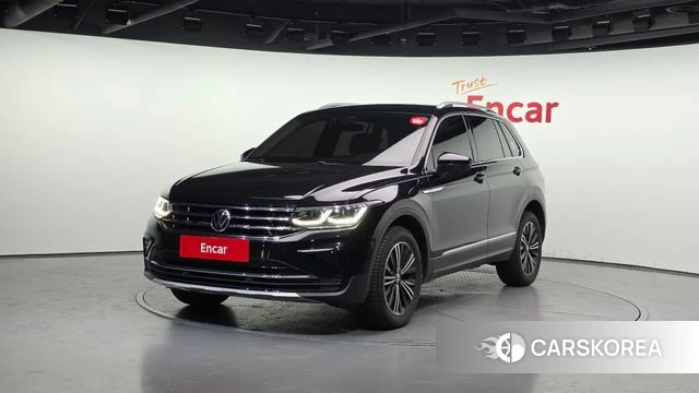 Volkswagen Tiguan second Generation 2021 Черный из Кореи
