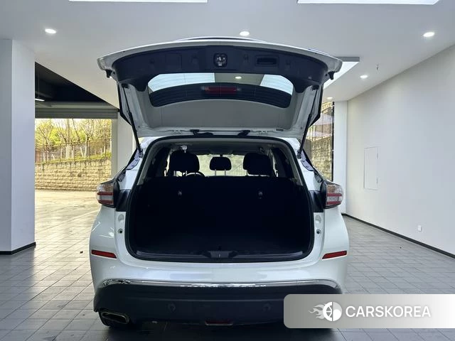 Nissan Loulan 2023 Белый из Китая