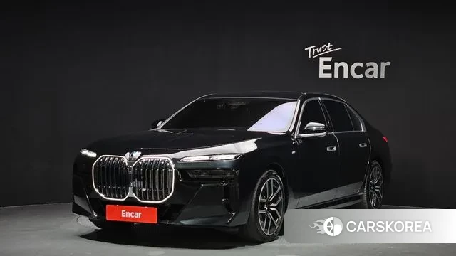 BMW 7 Series (G70) 2023 Черный из Кореи