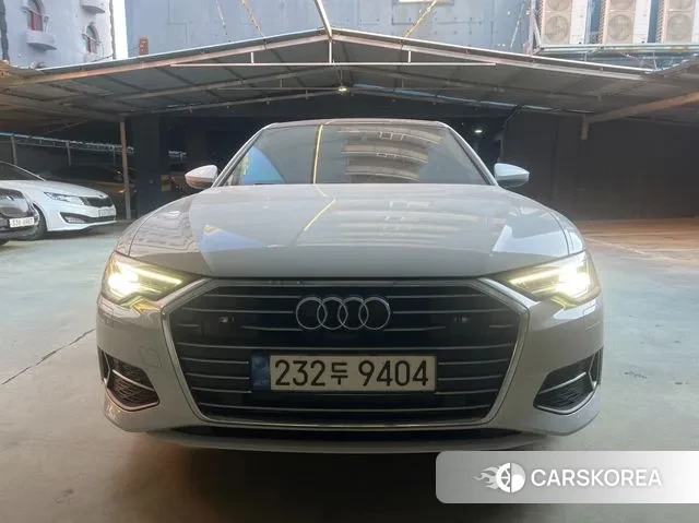 Audi A6 (C8) 2022 Белый из Кореи