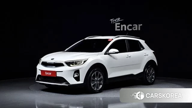 Kia Stonic 2018 Белый из Кореи