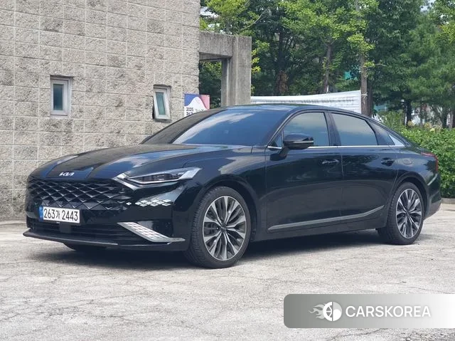 Kia K8 2022 Черный из Кореи