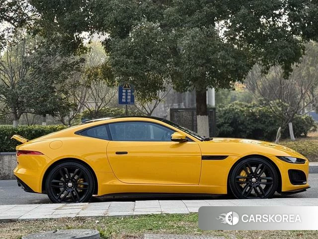 Jaguar F-TYPE 2020 Желтый из Китая
