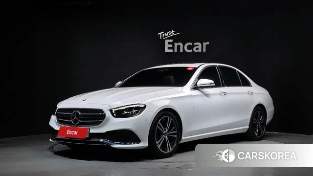 Mercedes-Benz E-Class W213 2021 Белый из Кореи