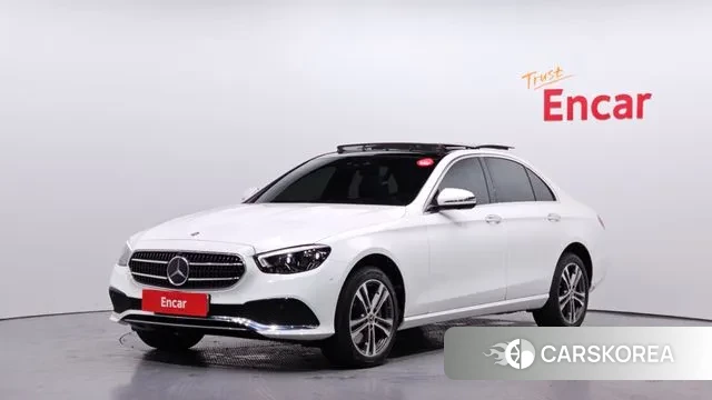 Mercedes-Benz E-Class W213 2021 Белый из Кореи