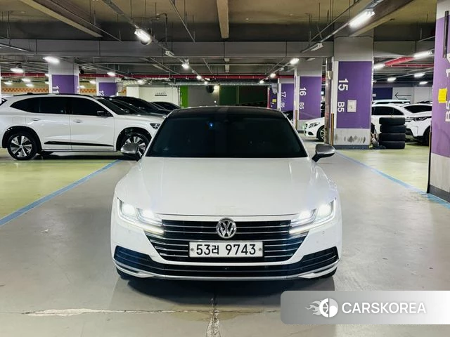 Volkswagen Arteon 2019 Белый из Кореи