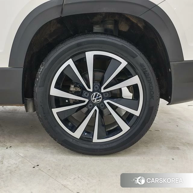 Volkswagen Tuyue 2021 Белый из Китая