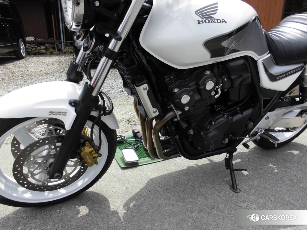 Проданный Honda CB400SF ABS 2012 из Японии, фото 2