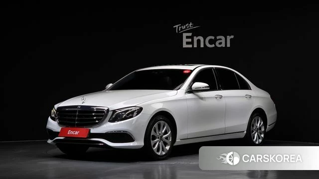 Mercedes-Benz E-Class W213 2019 Белый из Кореи