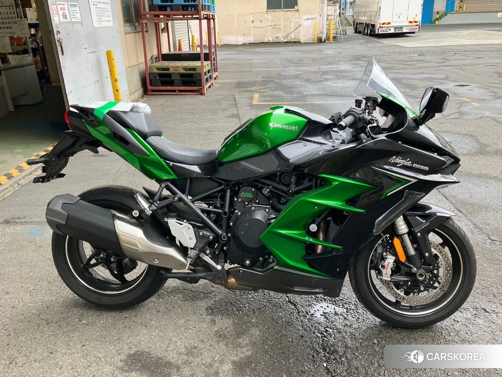 Проданный Kawasaki NINJA H2 SX SE 2022 из Японии, фото 2