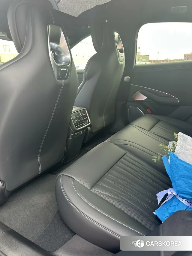 Xiaomi Car Xiaomi SU7 2026 Зеленый из Китая