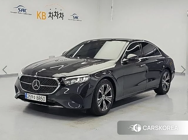 Mercedes-Benz E-Class W214 2025 Серебристо-серый из Кореи