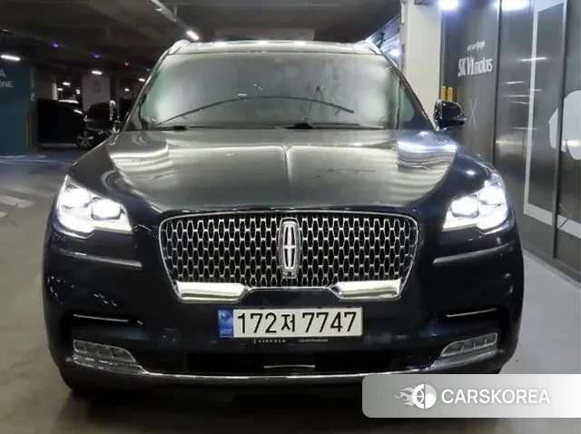 Lincoln Aviator 2nd generation 2023 Синий из Кореи